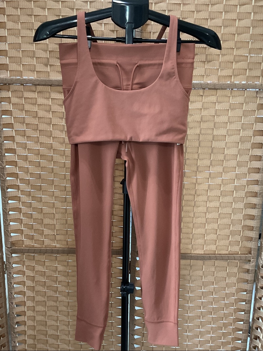 Vuori Matching Set - Daily Legging VW323 and Daily Bra VW104